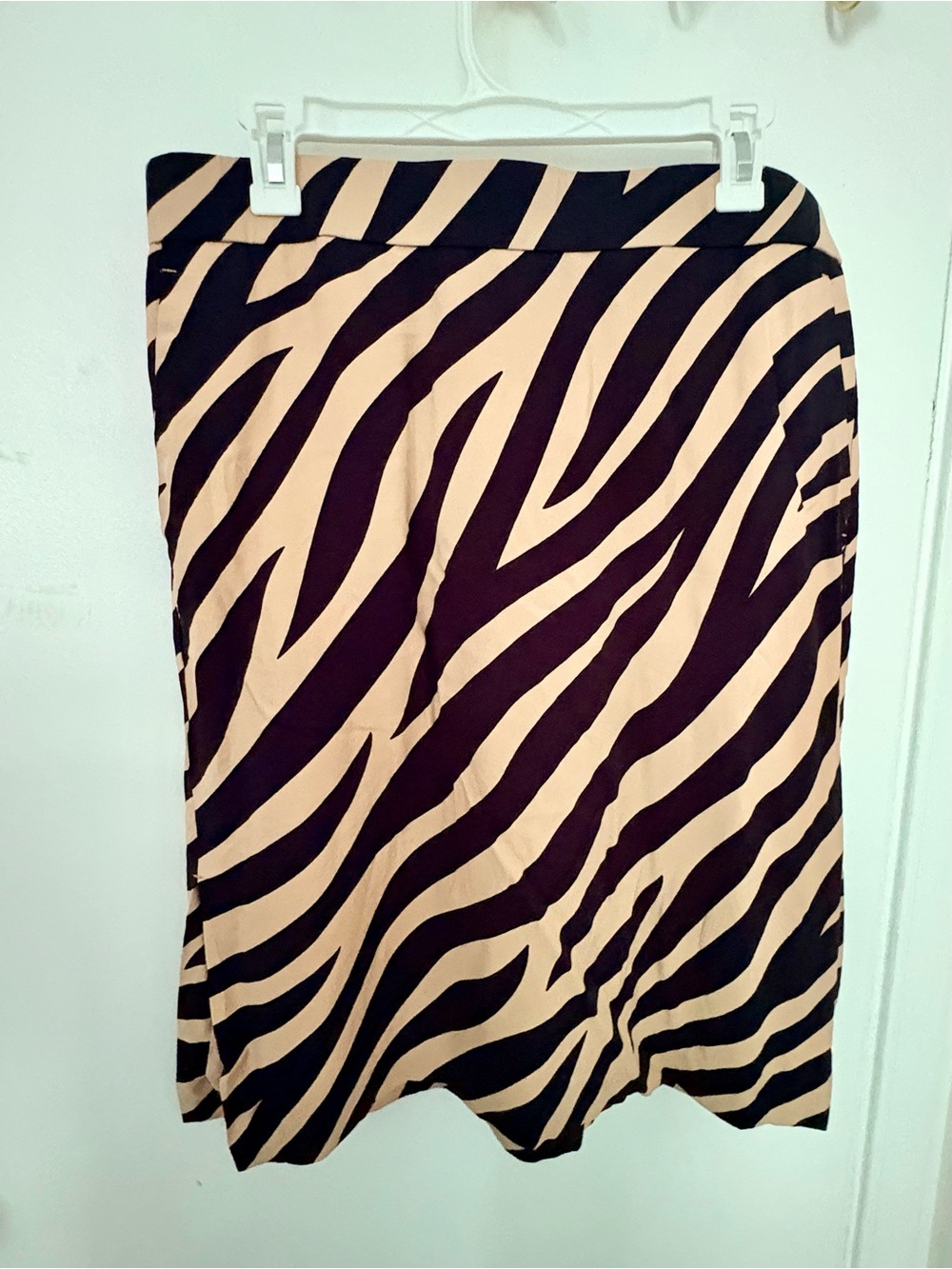 Ann Taylor Black and Beige Zebra-Print A-Line Skirt